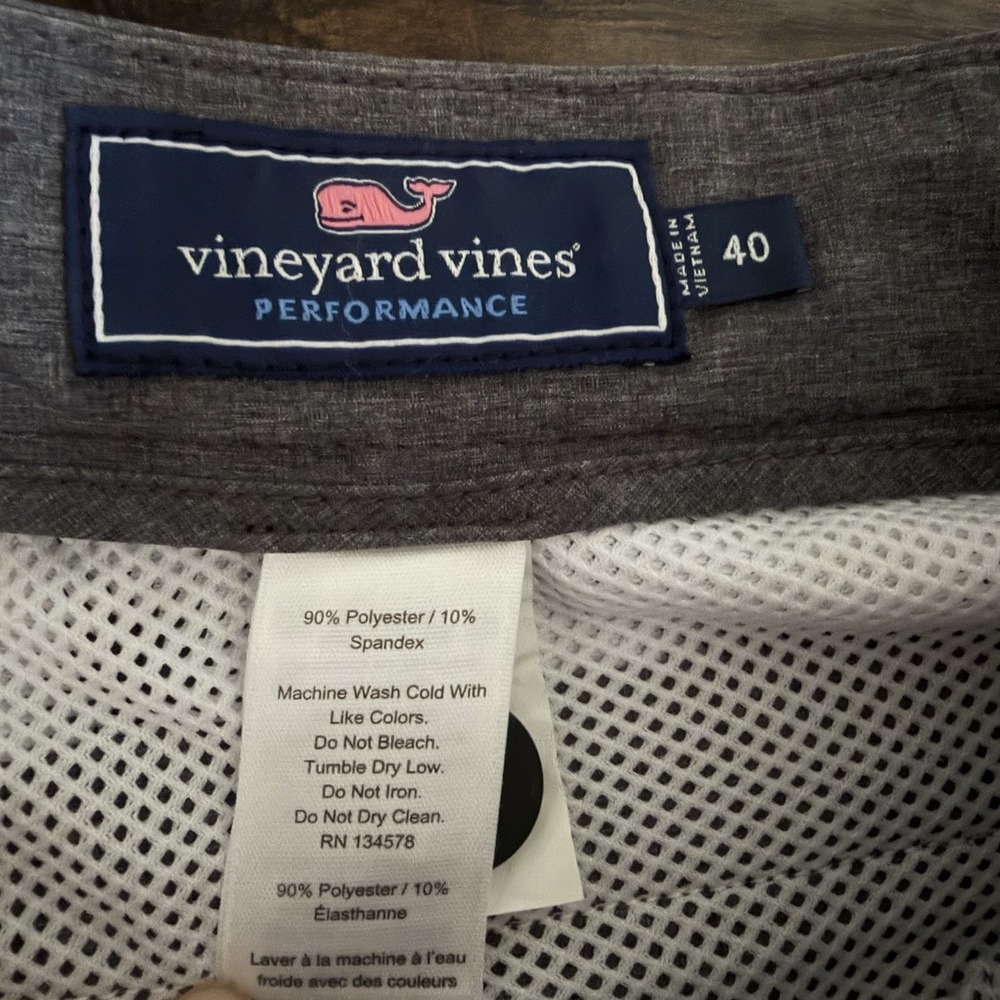 Lot Of 2 Vineyard Vines Breaker Shorts Mens 40 Khaki Navy Stretch Preppy Golf - Picture 7 of 12